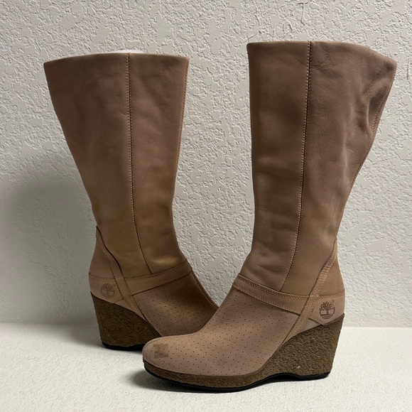 Timberland Shoes - Timberland Leather Women's iridescent Beige Wedge Boots 6.5